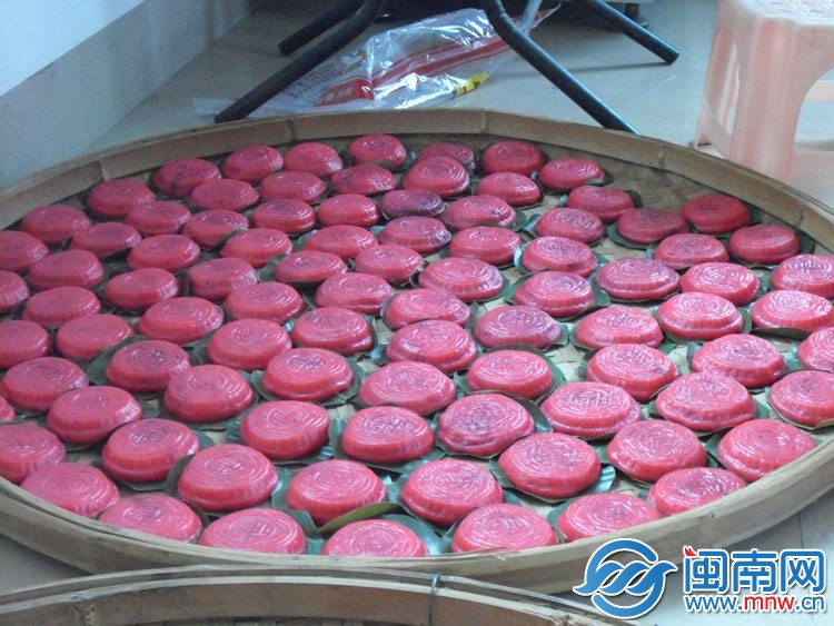 Ȫ����ɫ�����^��ݰݵ�ؕƷ